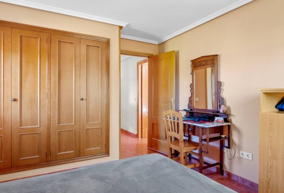 Resale - Finca / Country Property - Los Montesinos