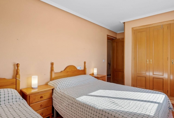 Resale - Finca / Country Property - Los Montesinos