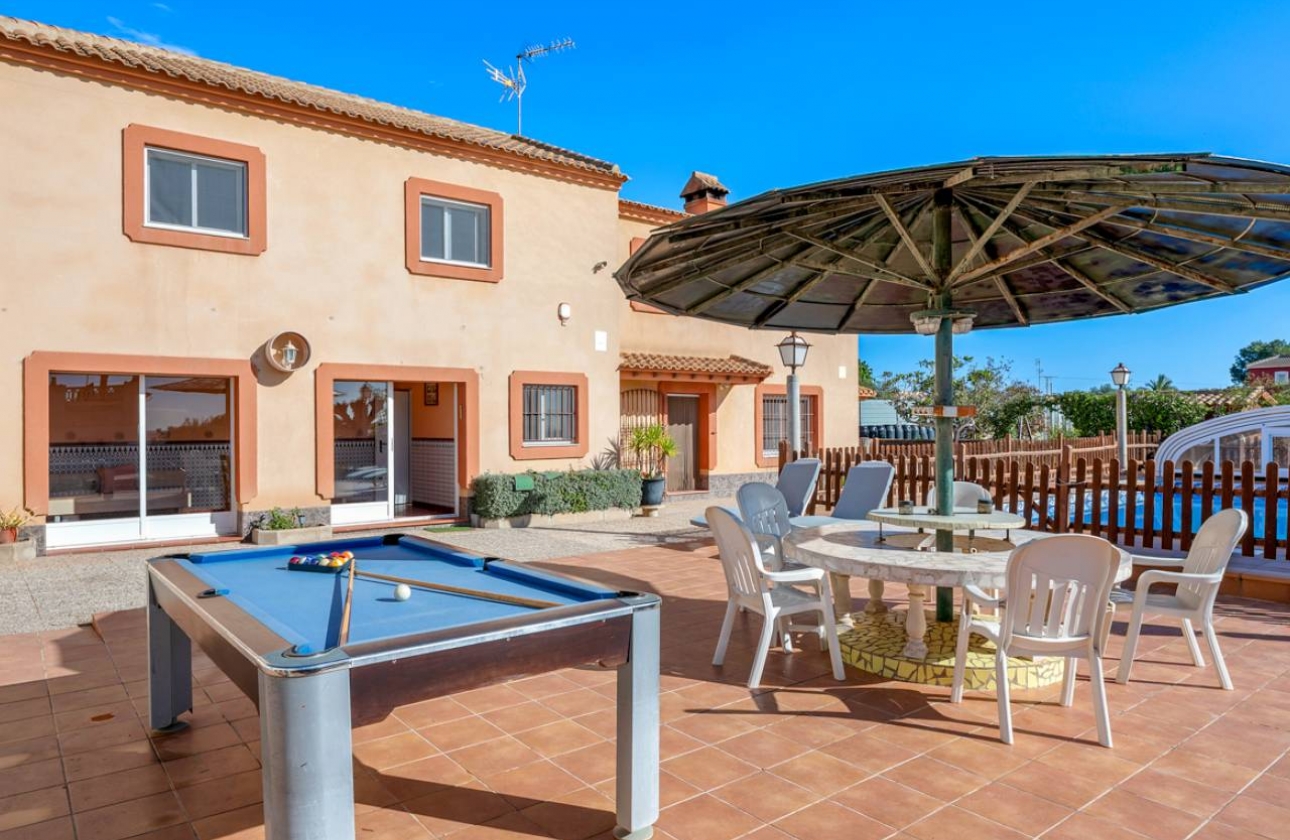 Resale - Finca / Country Property - Los Montesinos