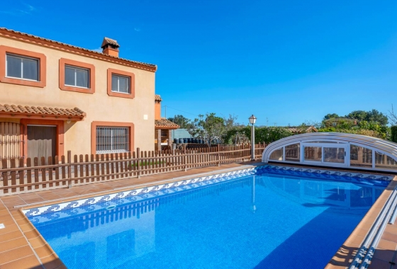 Resale - Finca / Country Property - Los Montesinos