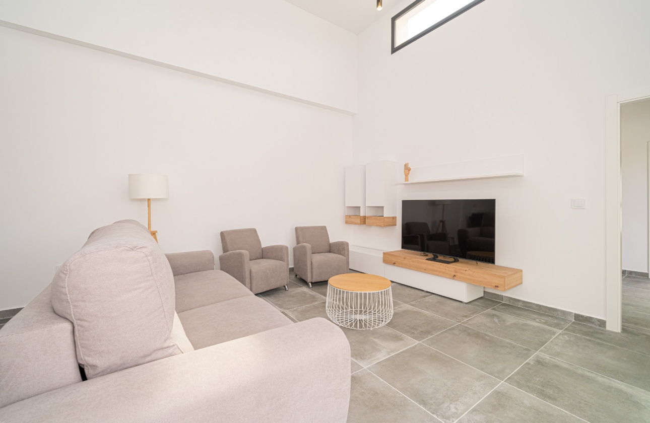 Revente - Maison - Daya Nueva