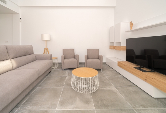 Revente - Maison - Daya Nueva