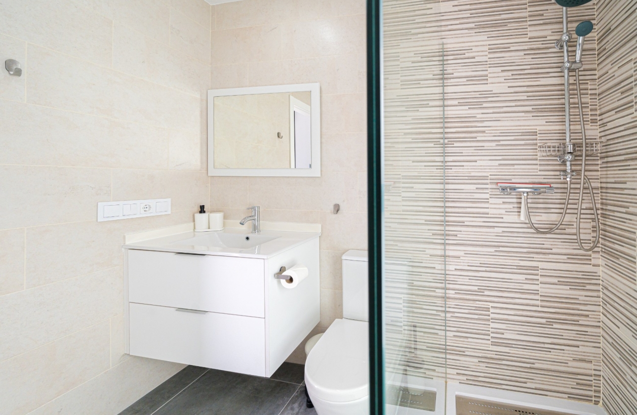 Revente - Maison - Daya Nueva