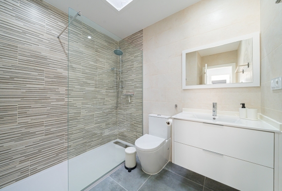 Revente - Maison - Daya Nueva