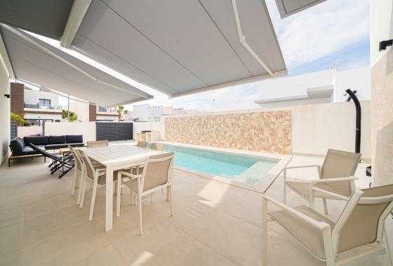 Revente - Maison - Daya Nueva