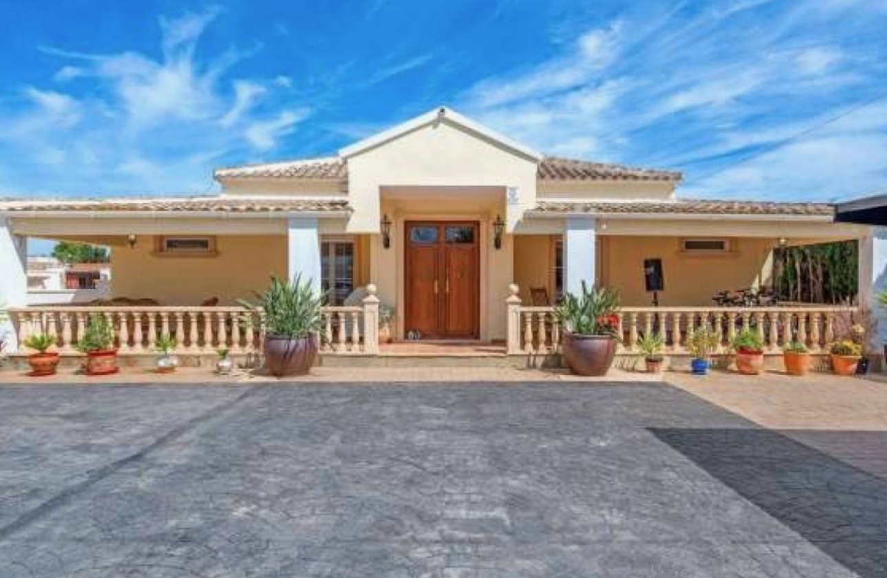 Resale - Villa - Almoradí - Heredades