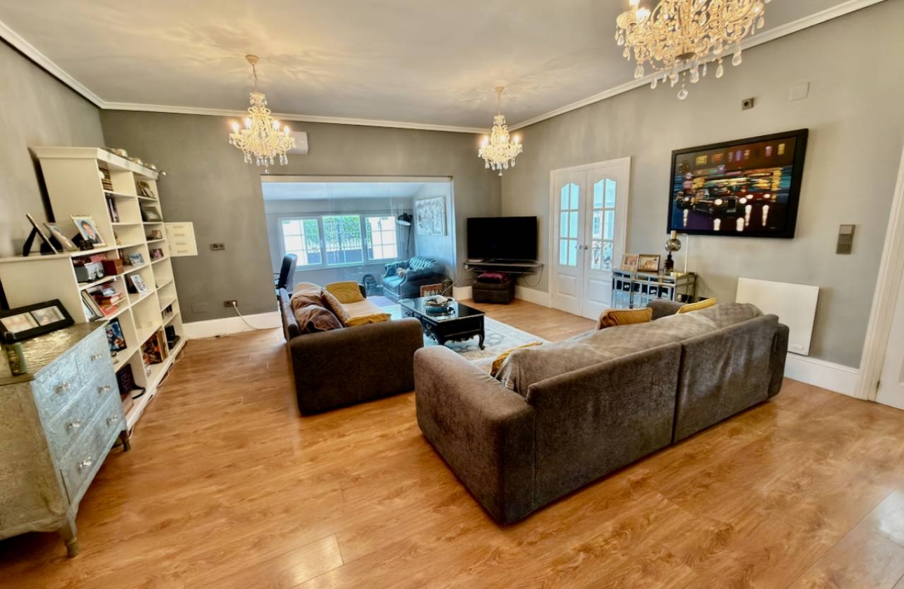 Resale - Villa - Almoradí - Heredades