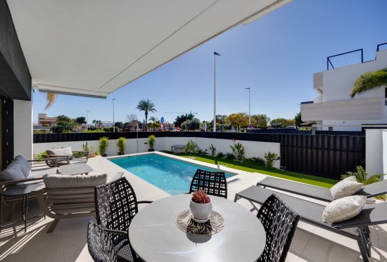 Resale - Apartment / flat - Pilar de la Horadada - Costa Blanca Sur