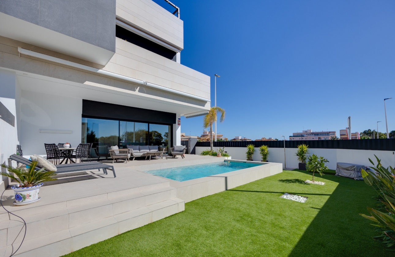 Resale - Apartment / flat - Pilar de la Horadada - Costa Blanca Sur