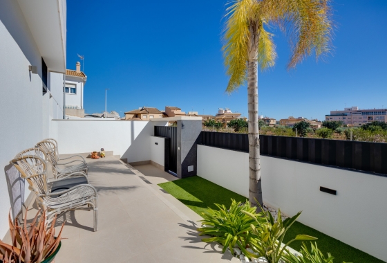 Resale - Apartment / flat - Pilar de la Horadada - Costa Blanca Sur