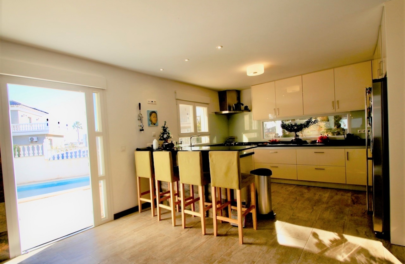 Resale - Villa - Rojales - Ciudad Quesada