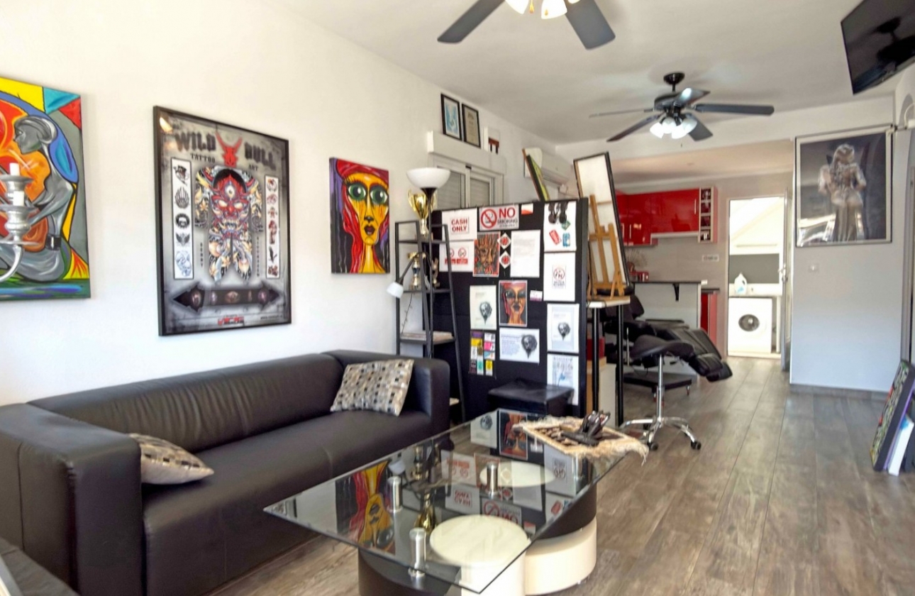 Resale - Apartment / flat - Orihuela Costa - La Zenia