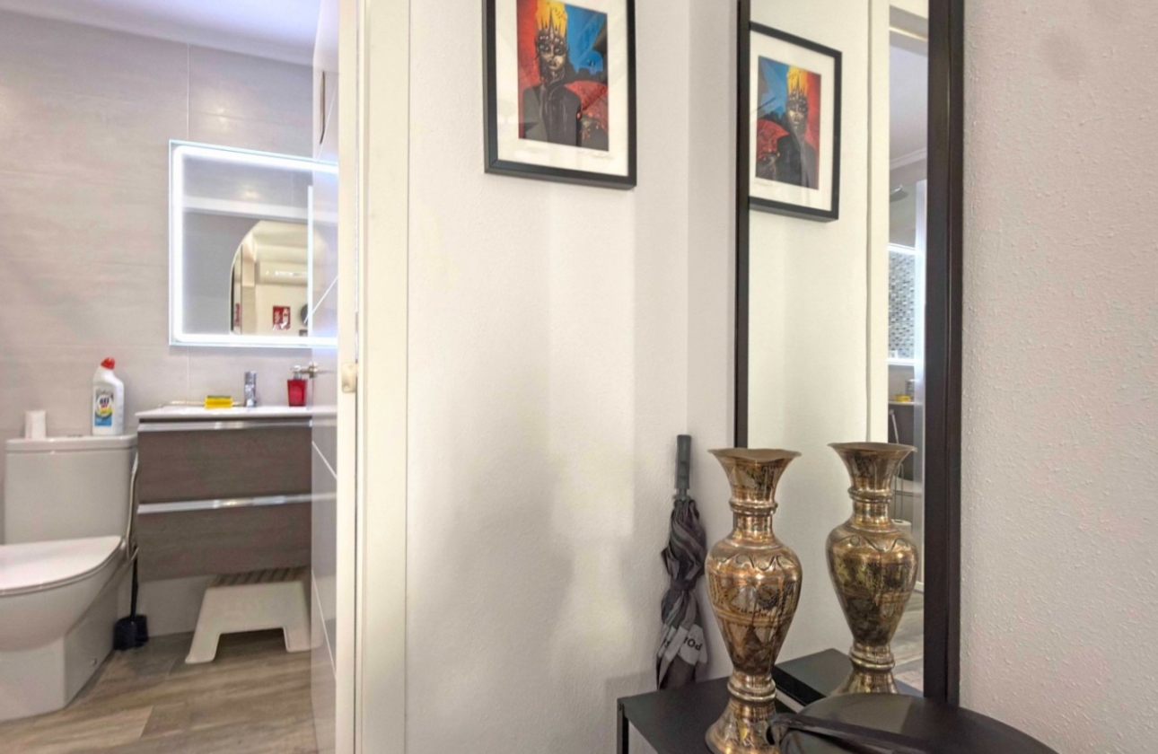 Resale - Apartment / flat - Orihuela Costa - La Zenia