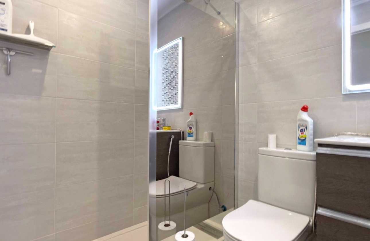 Resale - Apartment / flat - Orihuela Costa - La Zenia