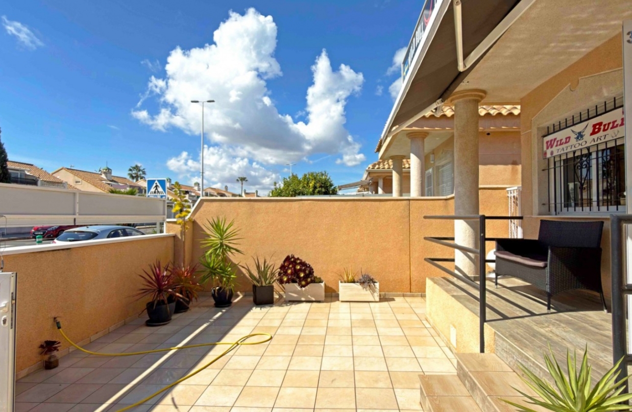 Resale - Apartment / flat - Orihuela Costa - La Zenia