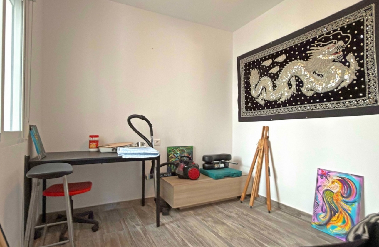 Resale - Apartment / flat - Orihuela Costa - La Zenia