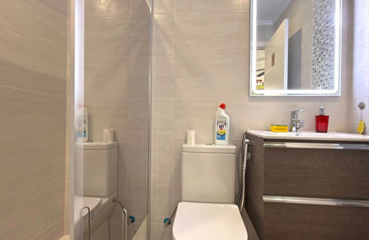 Resale - Apartment / flat - Orihuela Costa - La Zenia