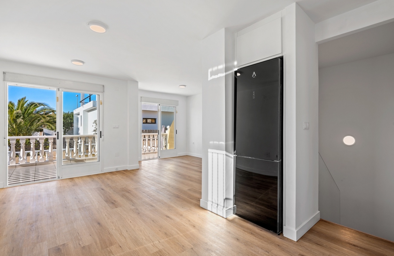 Resale - Villa - Benimar