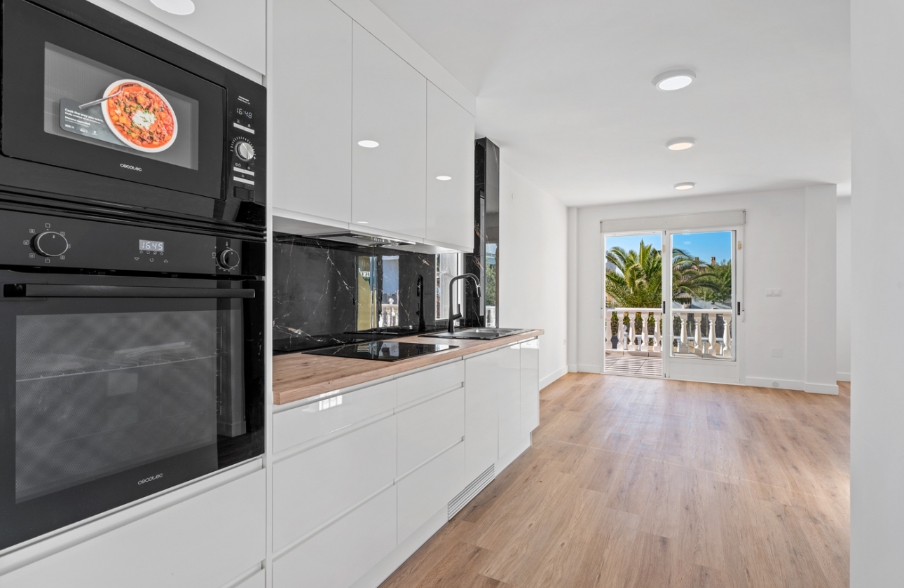 Resale - Villa - Benimar