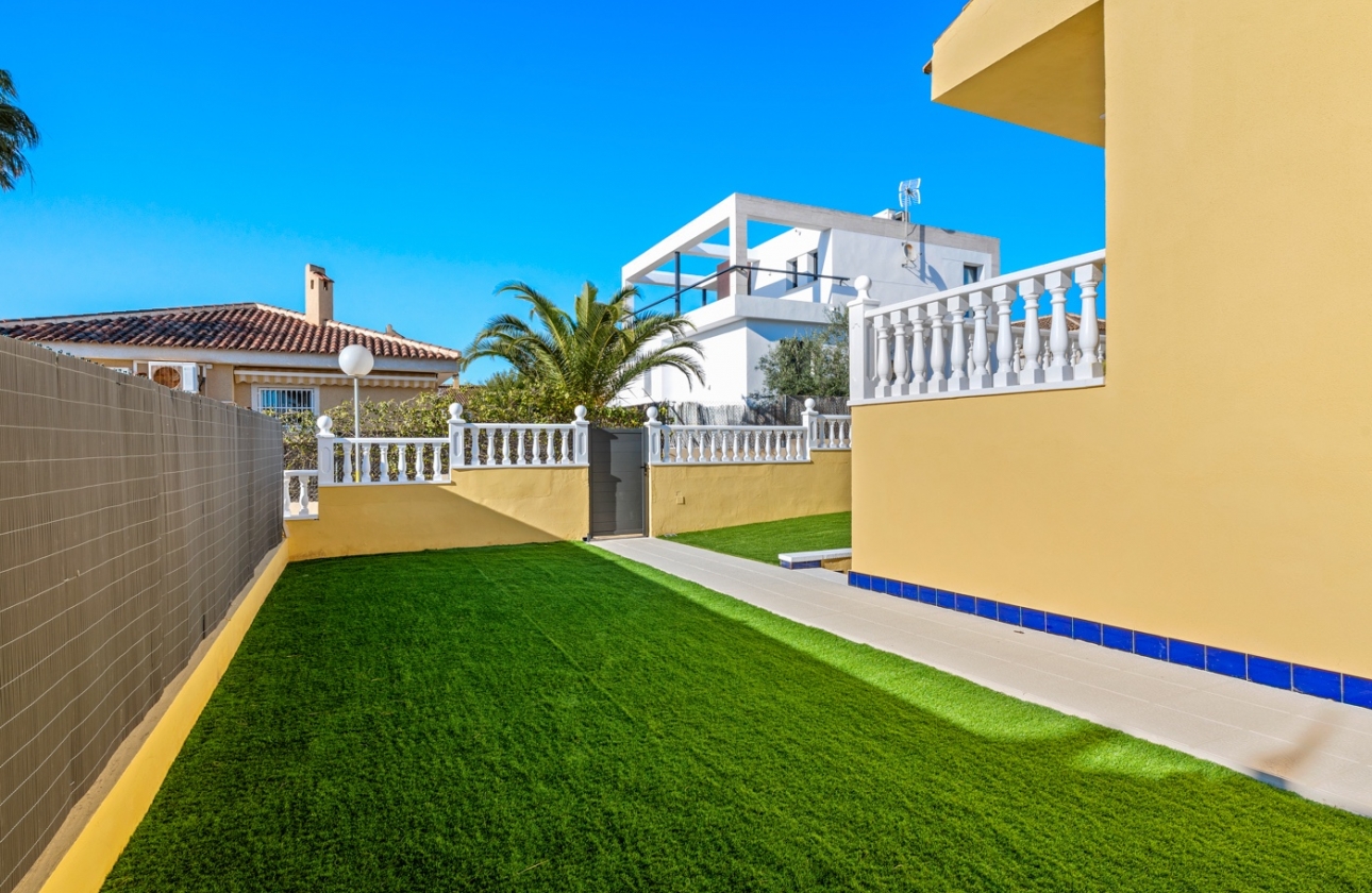 Resale - Villa - Benimar