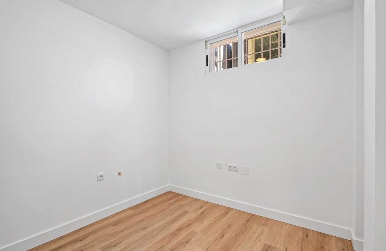 Resale - Villa - Benimar