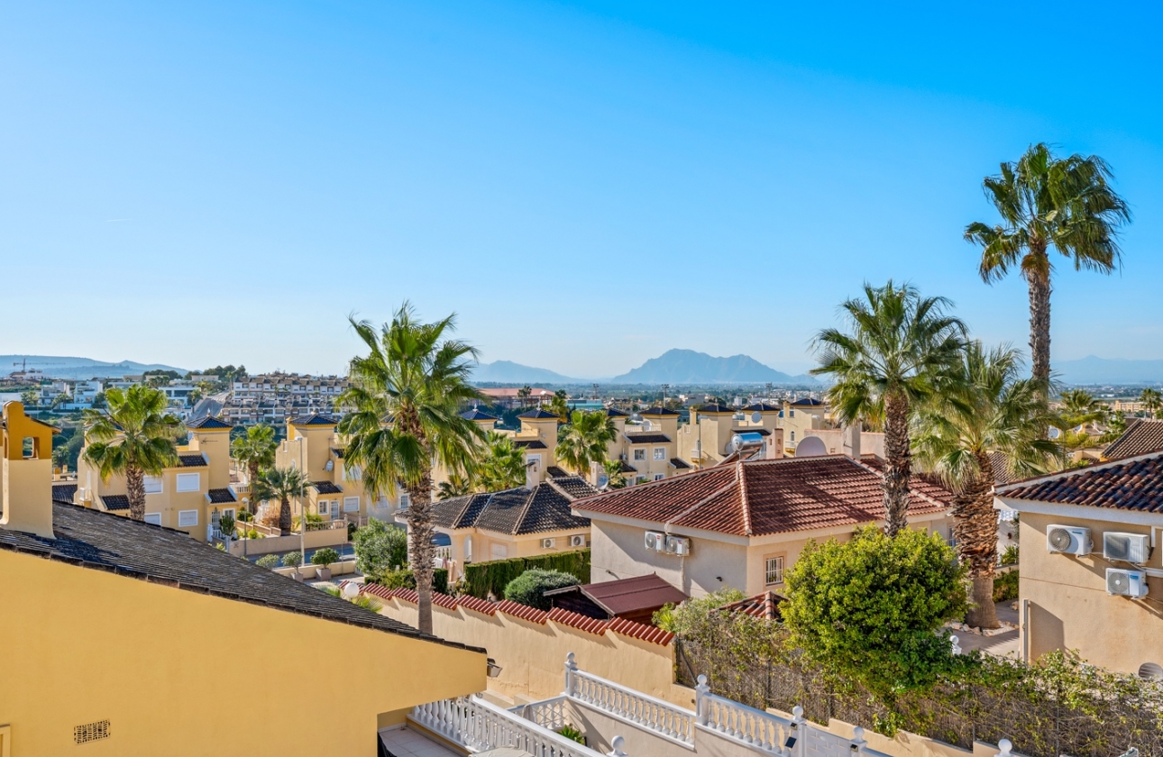 Resale - Villa - Benimar