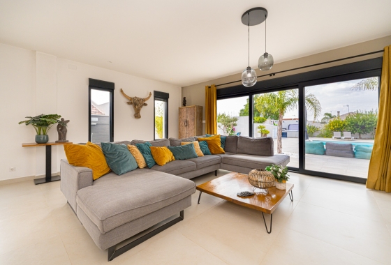 Herverkoop - Villa - San Fulgencio