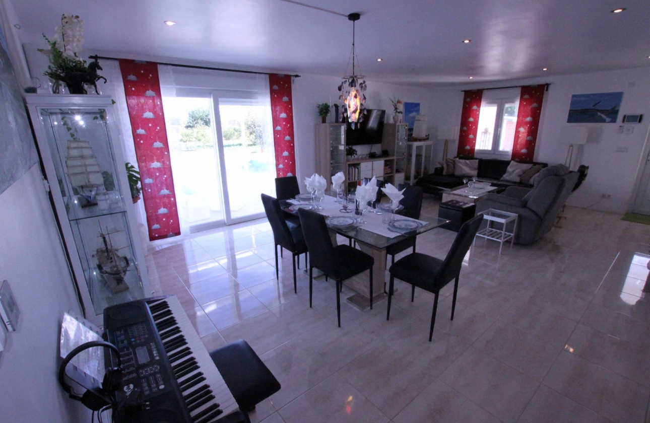 Reventa - Finca / Country Property - Crevillente