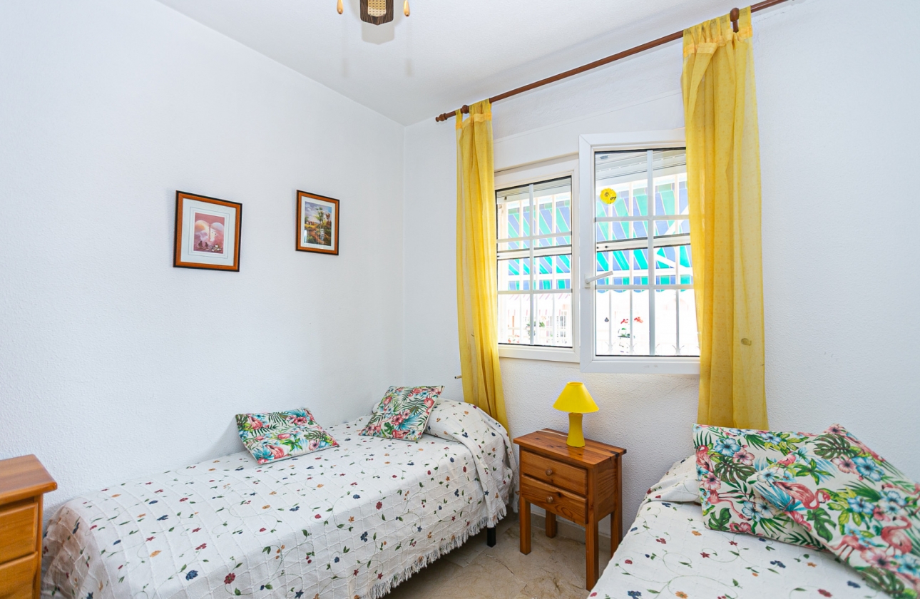 Reventa - Apartamento / piso - Playa Flamenca