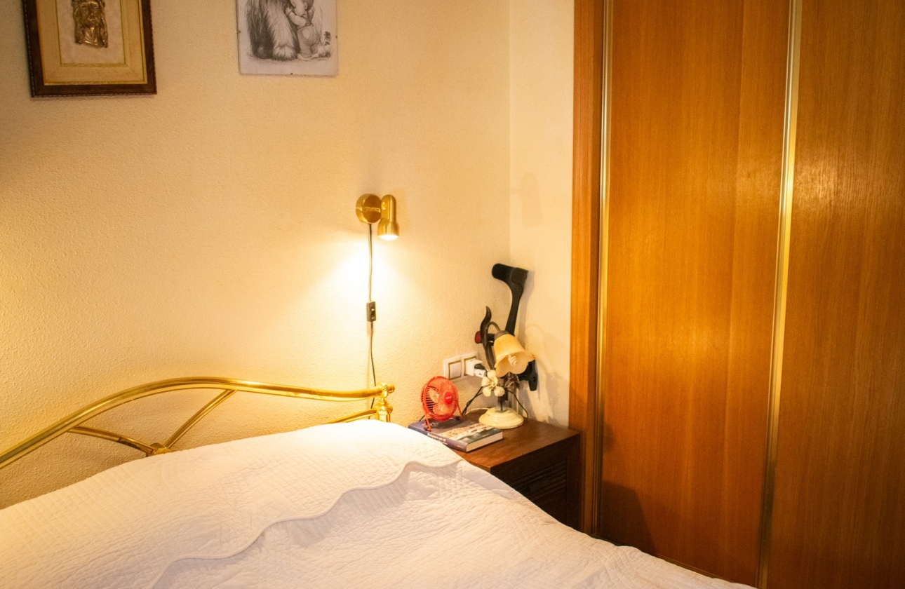 Resale - Villa - Orihuela Costa - Los Dolses