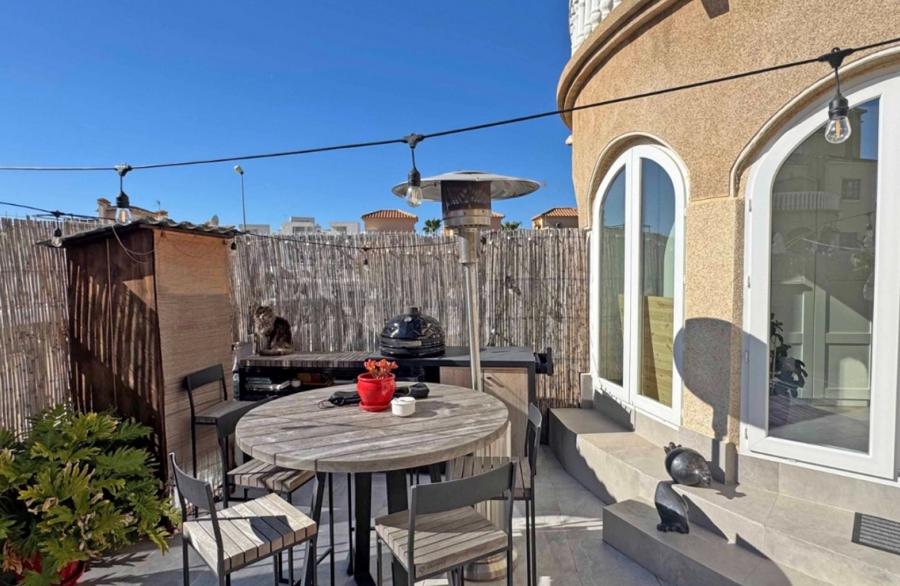 Resale - House - Orihuela Costa - Villamartín