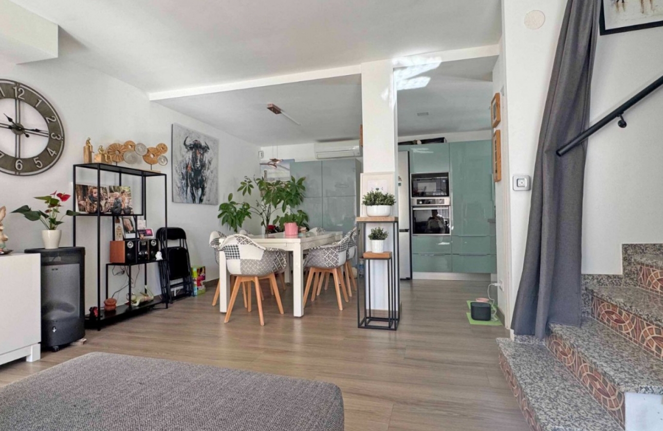 Resale - House - Orihuela Costa - Villamartín