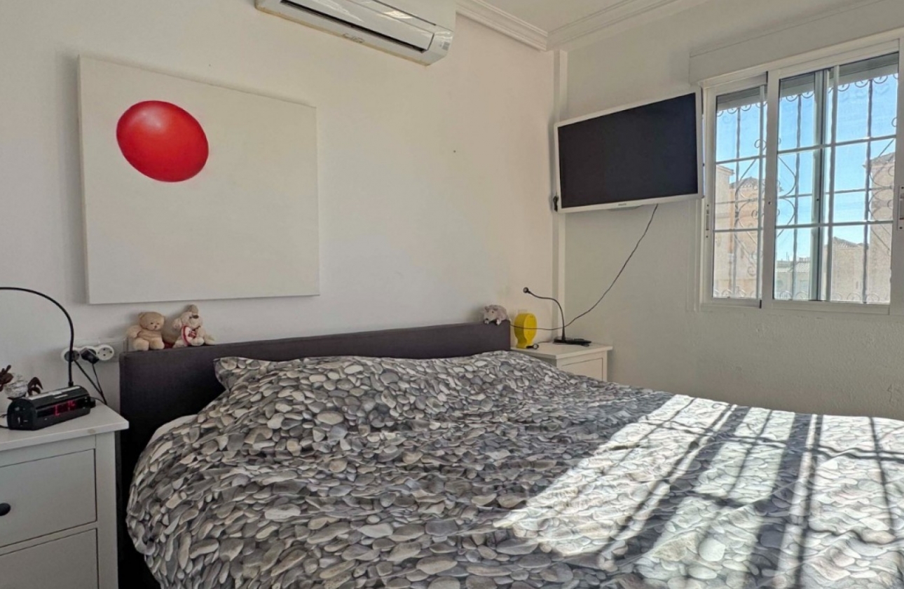 Resale - House - Orihuela Costa - Villamartín