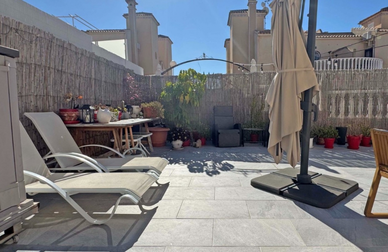 Resale - House - Orihuela Costa - Villamartín