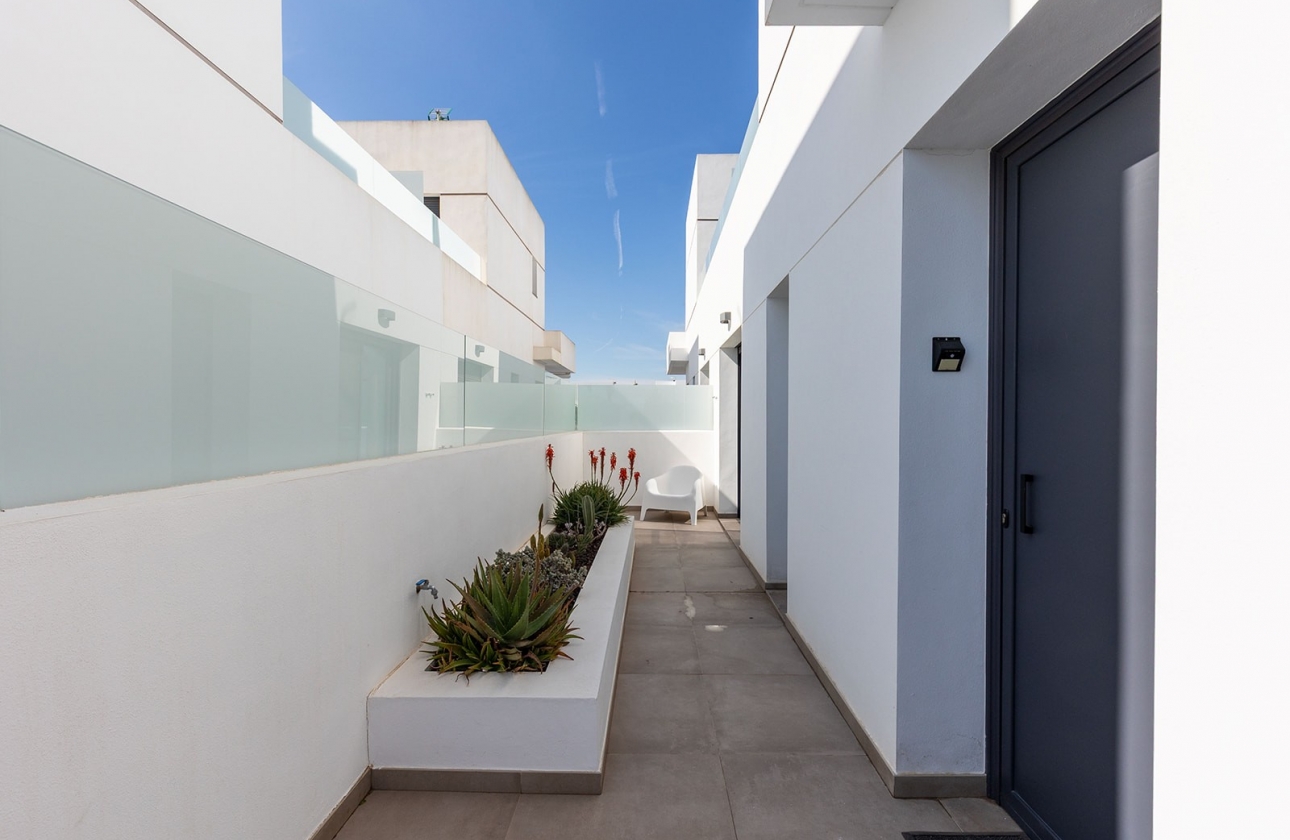 Resale - House - Dolores