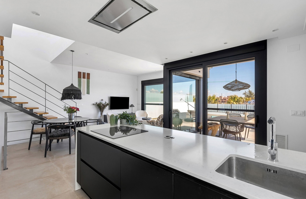 Resale - House - Dolores