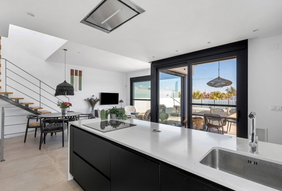 Resale - House - Dolores