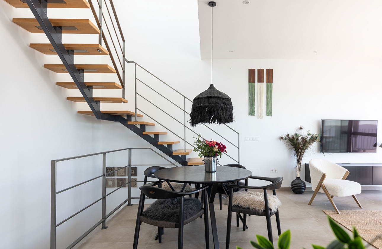 Resale - House - Dolores