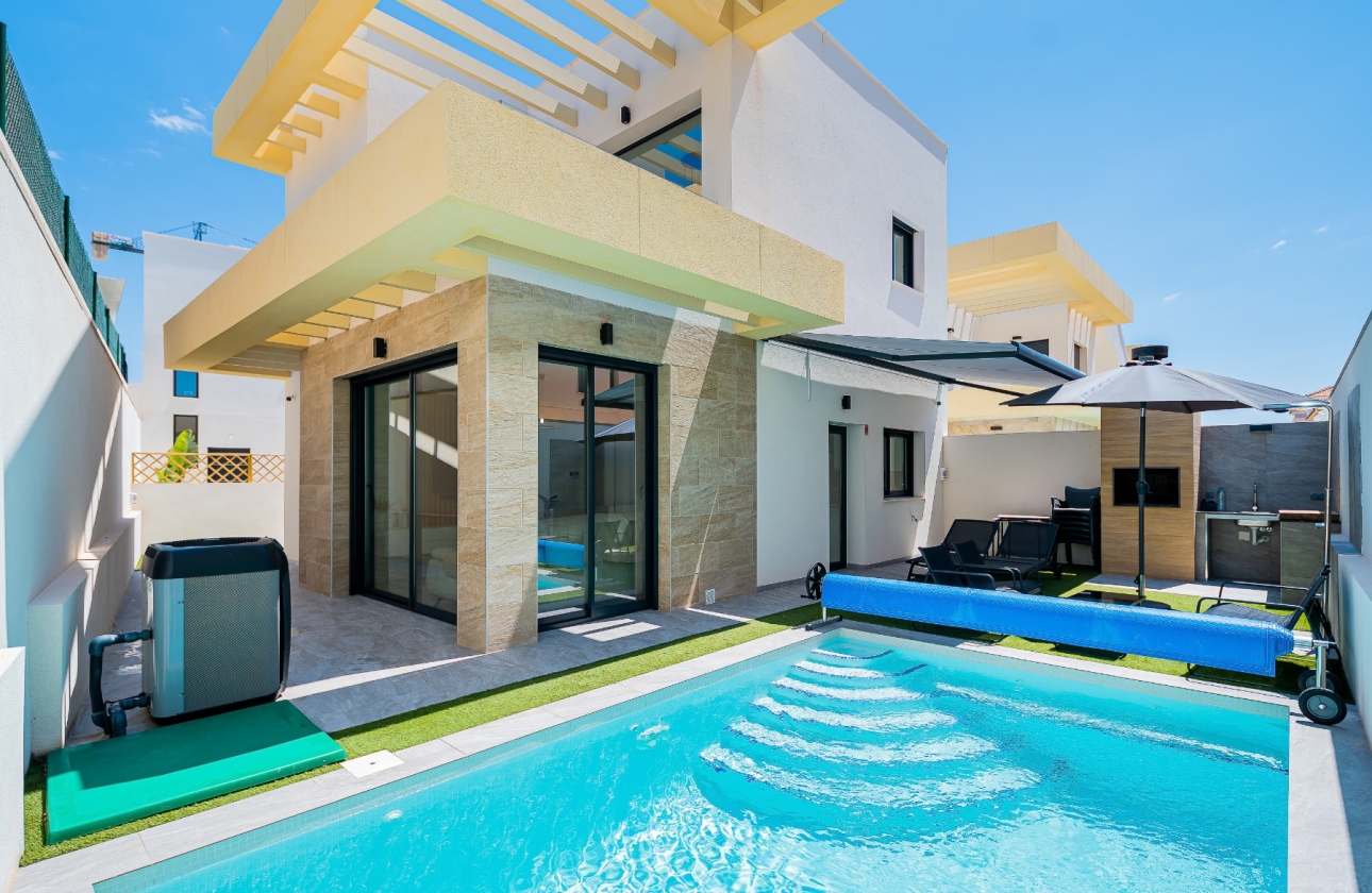 Reventa - Villa - Los Montesinos