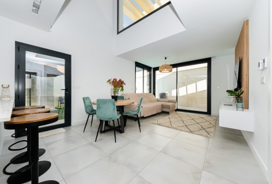 Reventa - Villa - Los Montesinos