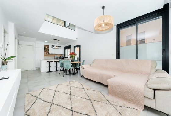 Reventa - Villa - Los Montesinos