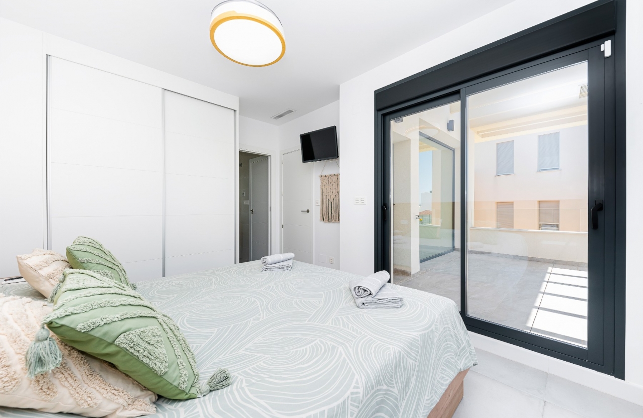 Reventa - Villa - Los Montesinos