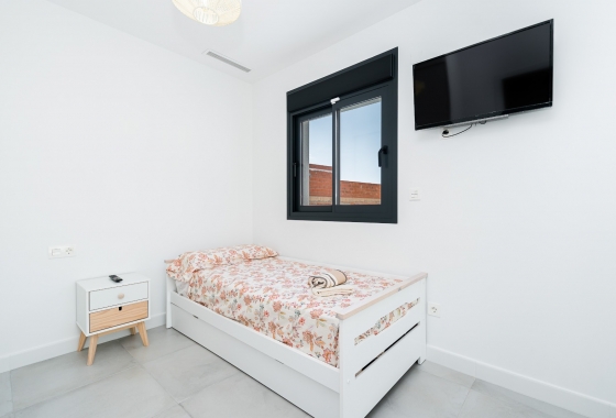 Reventa - Villa - Los Montesinos