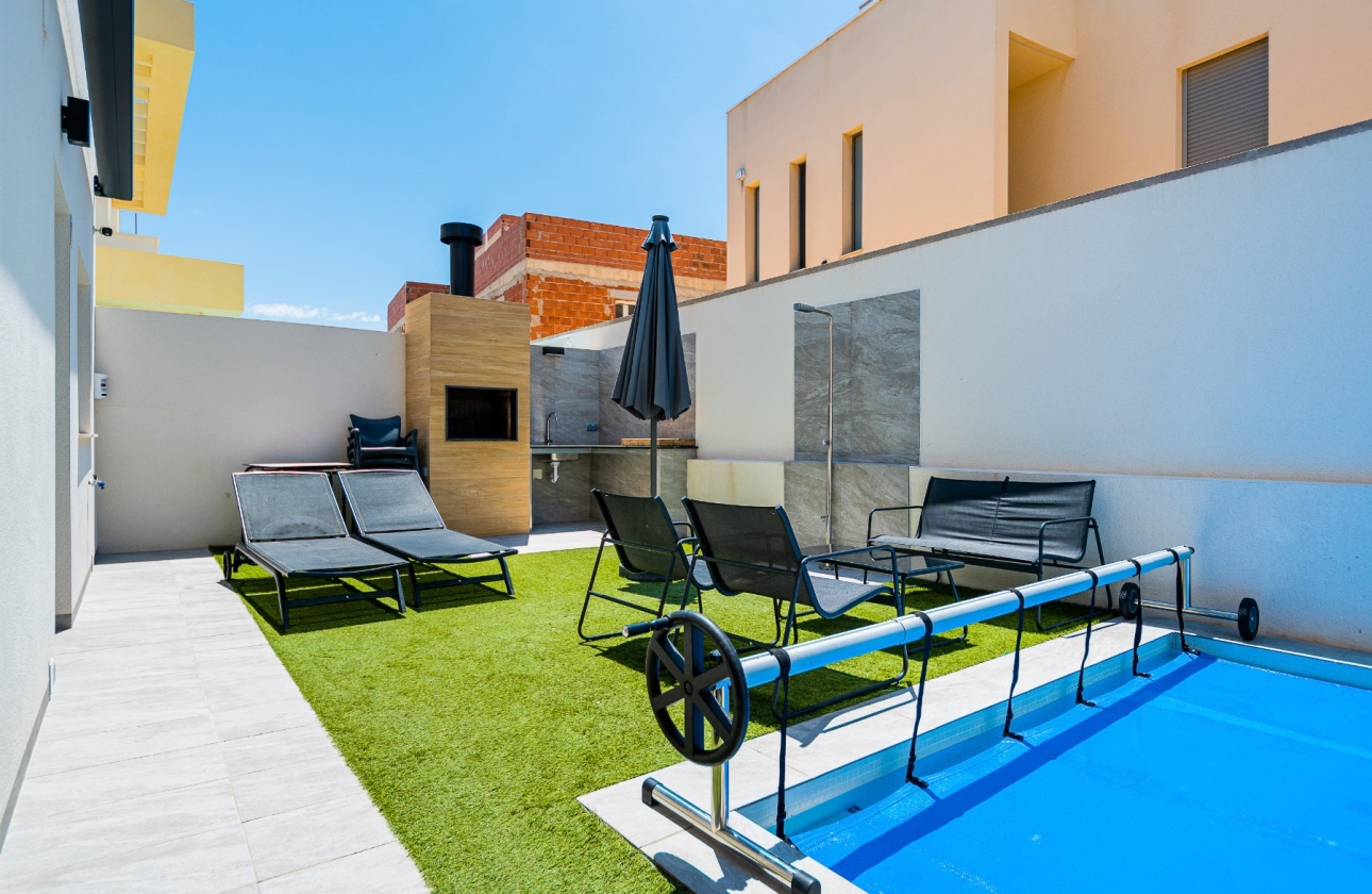 Reventa - Villa - Los Montesinos