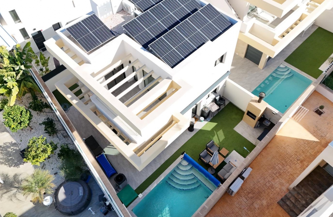 Reventa - Villa - Los Montesinos