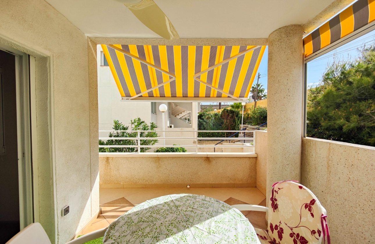 Resale - Apartment / flat - Torrevieja - La Mata