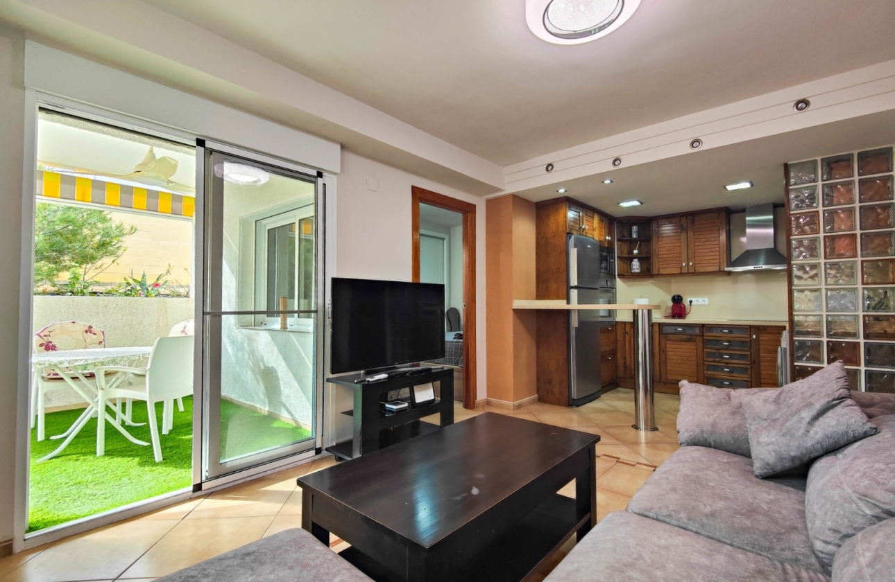 Resale - Apartment / flat - Torrevieja - La Mata