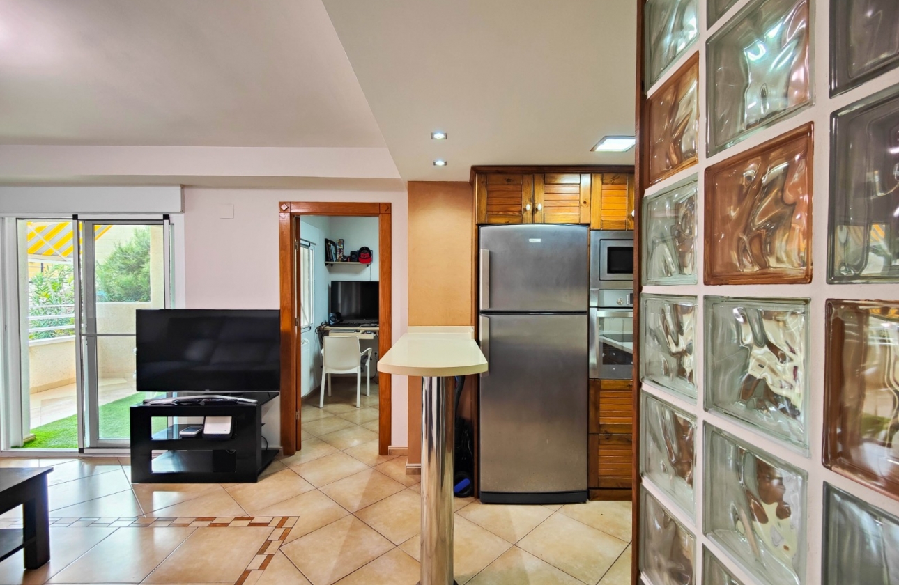 Resale - Apartment / flat - Torrevieja - La Mata