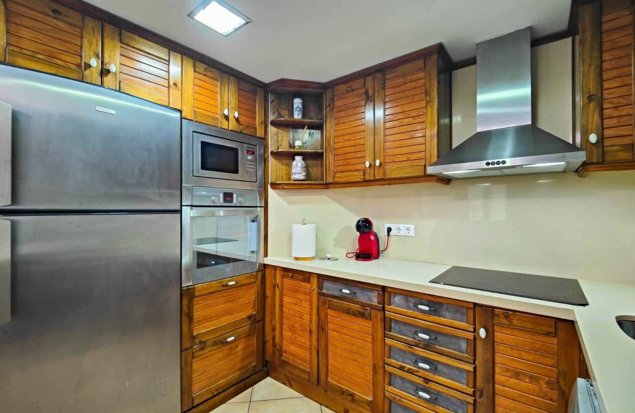 Resale - Apartment / flat - Torrevieja - La Mata