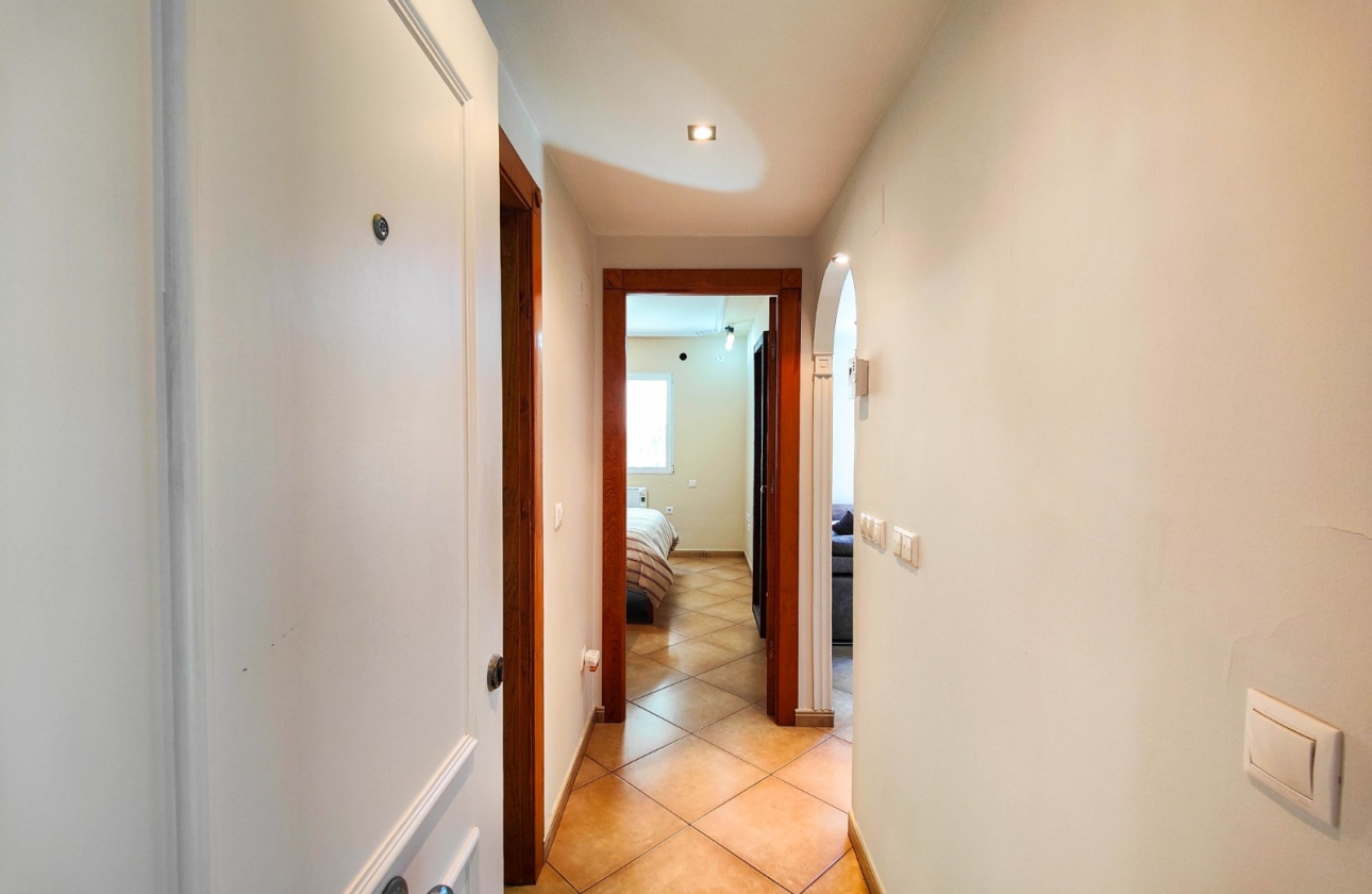 Resale - Apartment / flat - Torrevieja - La Mata